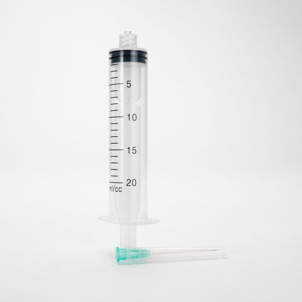 GENERICO - Jeringa Hipodérmica Estéril de 20 ML Aguja 21 G X 1 1/2" CAJA 50 UND