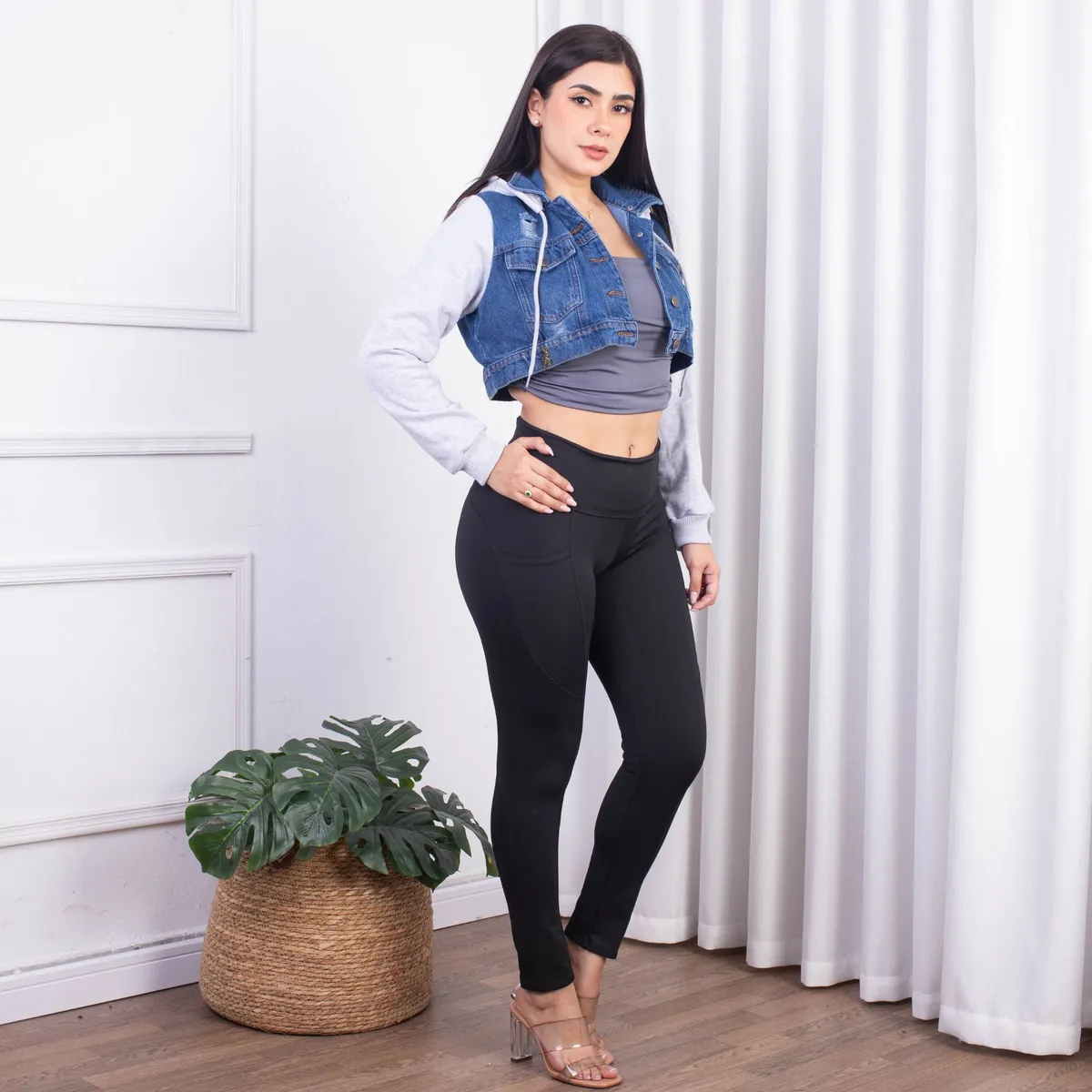 BENCUS JEANS - Casaca Jean Crop con Capucha para Mujer