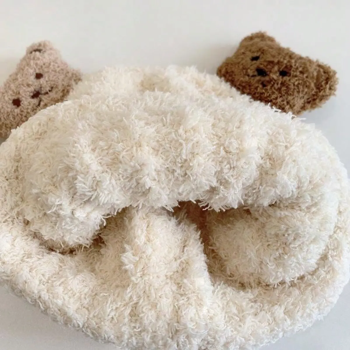 GENERICO - GORRO DE INVIERNO PARA NIÑOS CON CHALINA