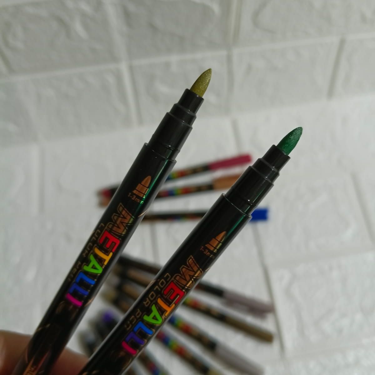 GENERICO - MARCADORES ACRILICOS X 12UND METALICOS