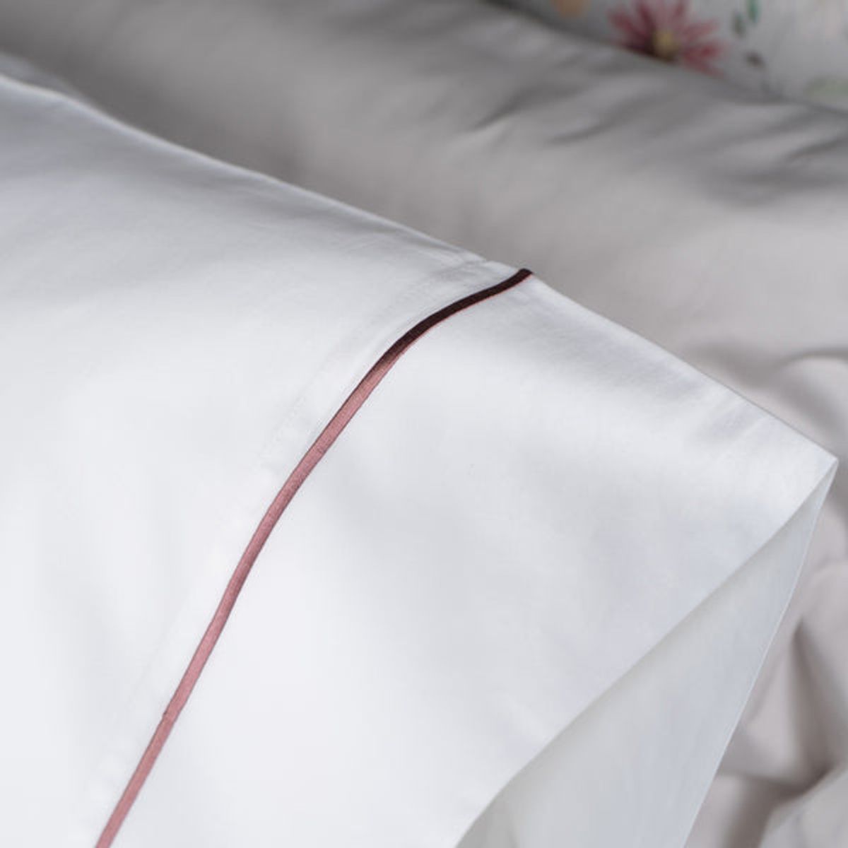 PLUMAS - Juego de Sábanas 600 Hilos 100% Algodón Pima Blanco optico