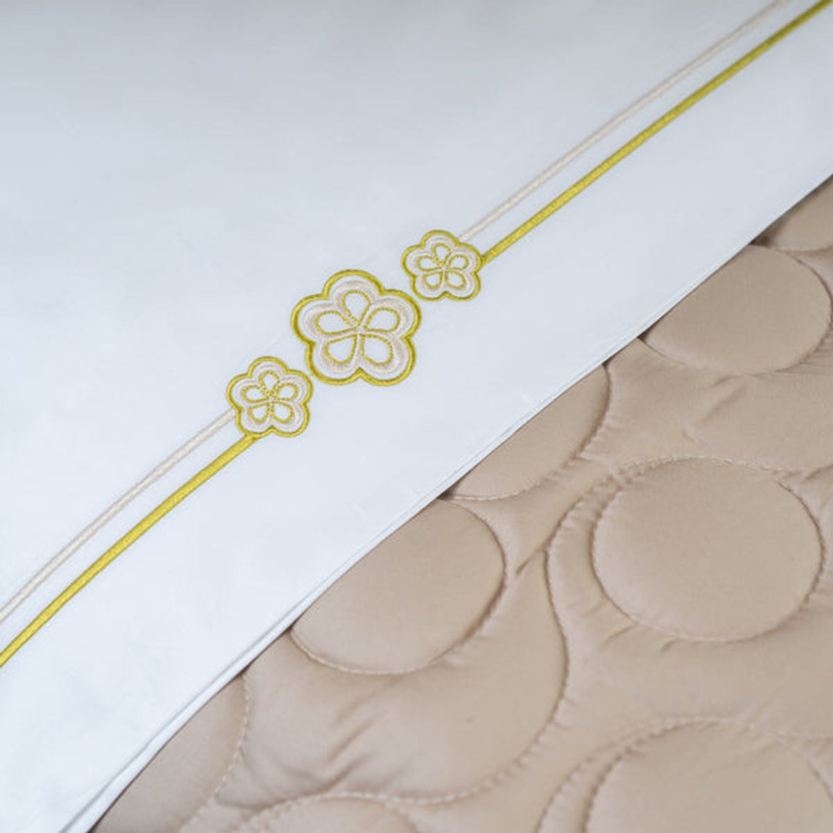 PLUMAS - Juego de Sábanas Gurbion Floral Verde 400 Hilos