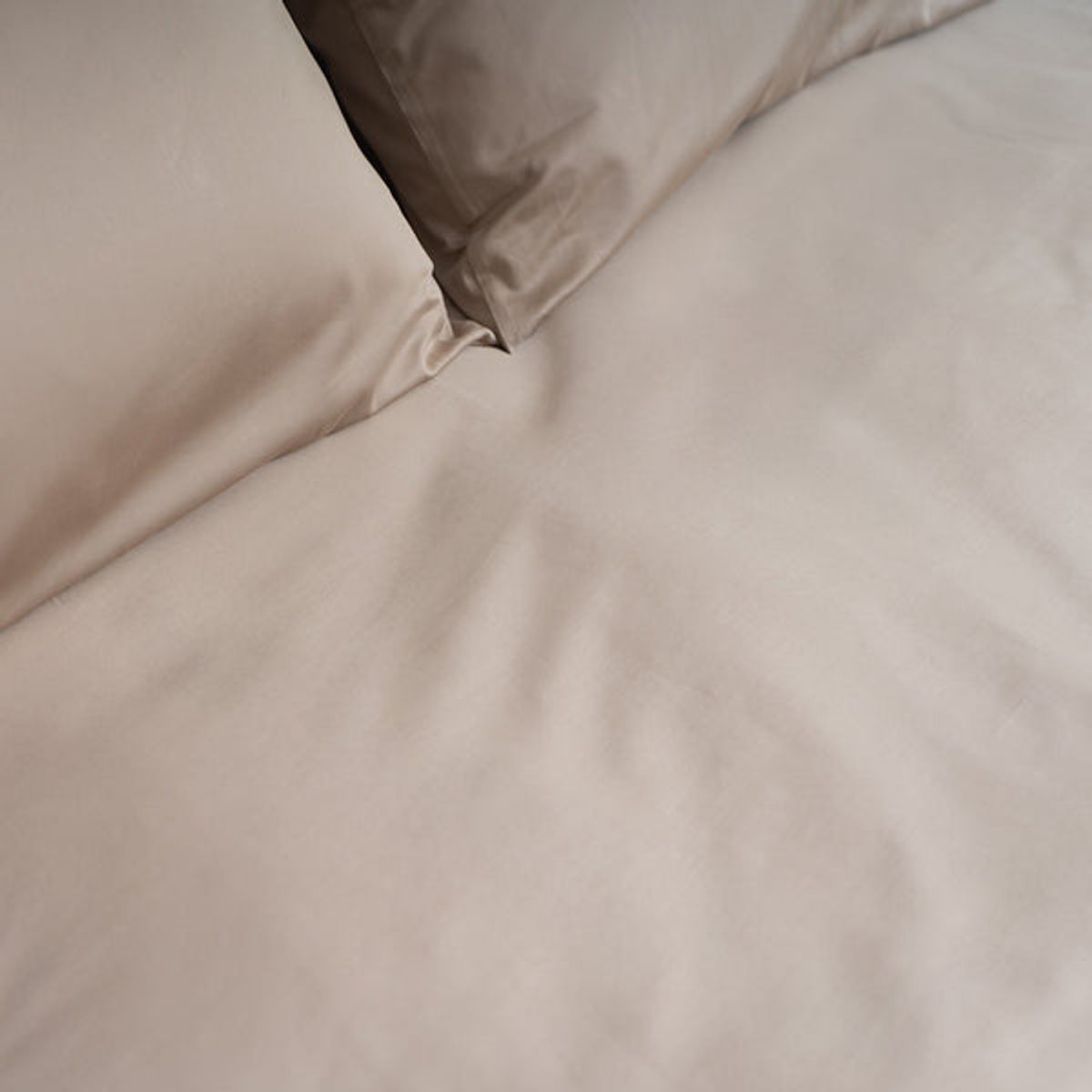 PLUMAS - Juego de Sábanas Light Moka 100% Algodón 400 Hilos