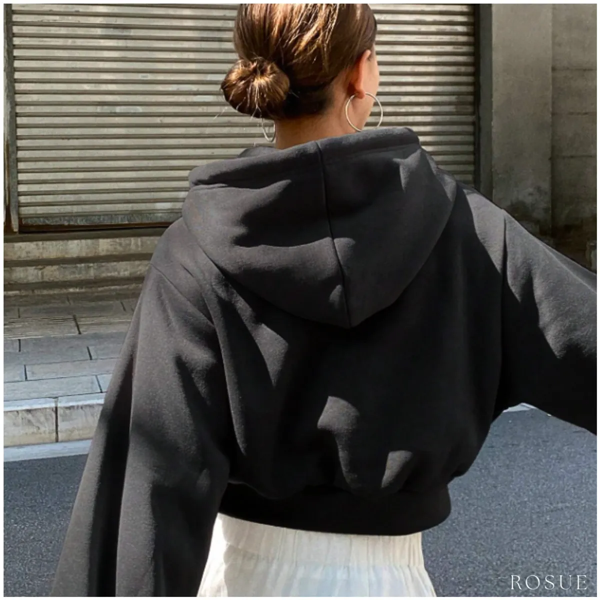 ROSUE - Polera con Capucha Crop de Franela Mujer