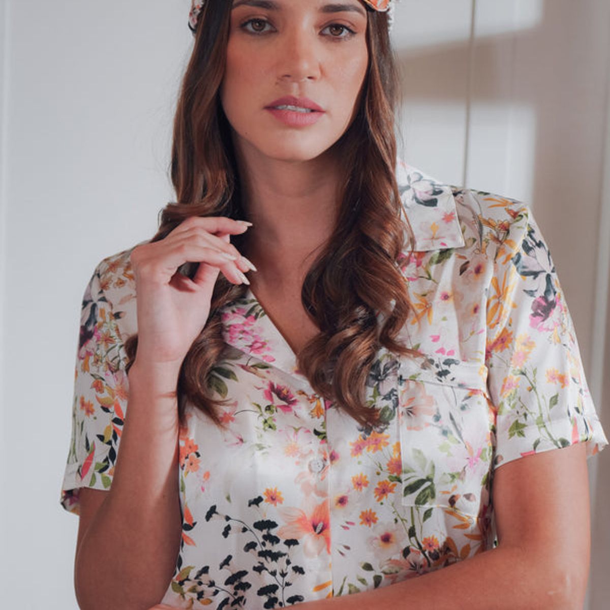 PLUMAS - Pijama Carla Seda Flores Blanco