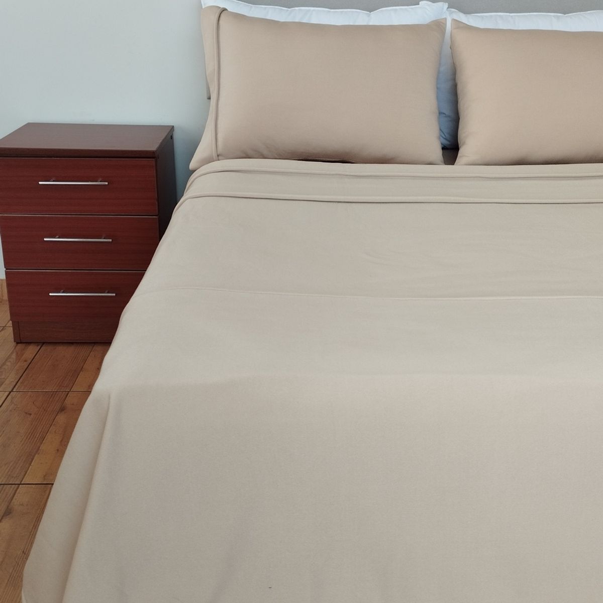 GENERICO - JUEGO SABANAS LISO 2 PLAZAS MICROFIBRA POLAR BEIGE PROMO