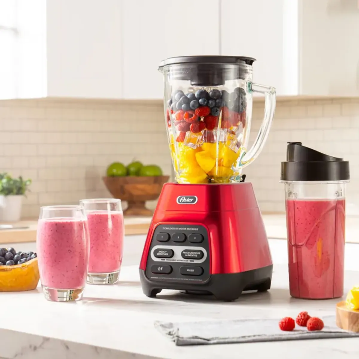 OSTER - Licuadora con Motor Reversible 15L Rojo + Blender BLSTPYG1310RBG-053