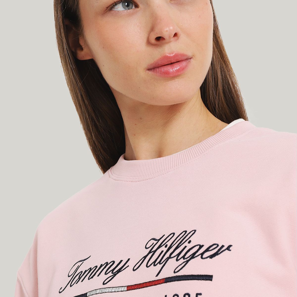 TOMMY HILFIGER - SWEATSHIRT MDRN REG SCRIPT C-NK SWTSHRT