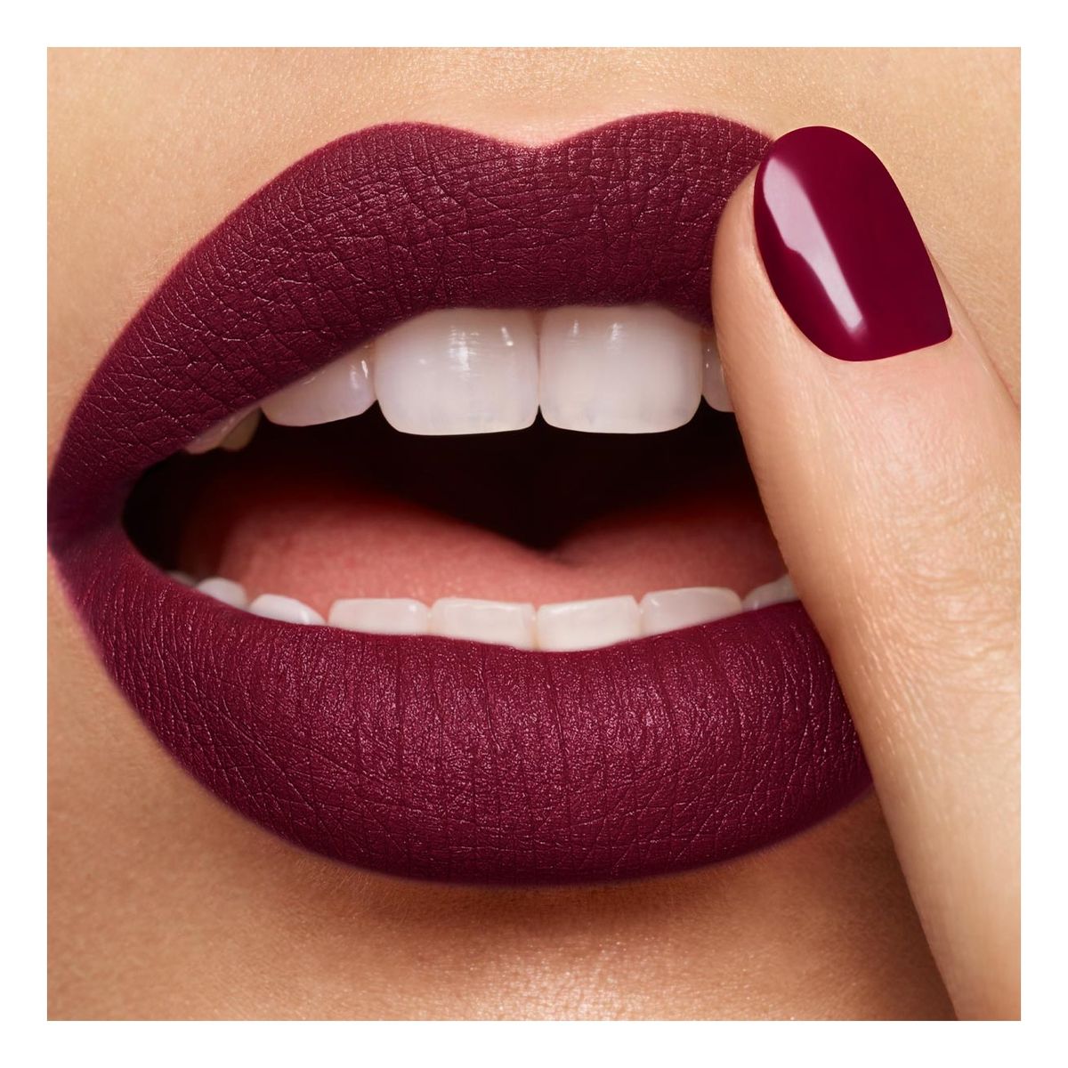 ESIKA - Labial mate addiction ésika vino audaz