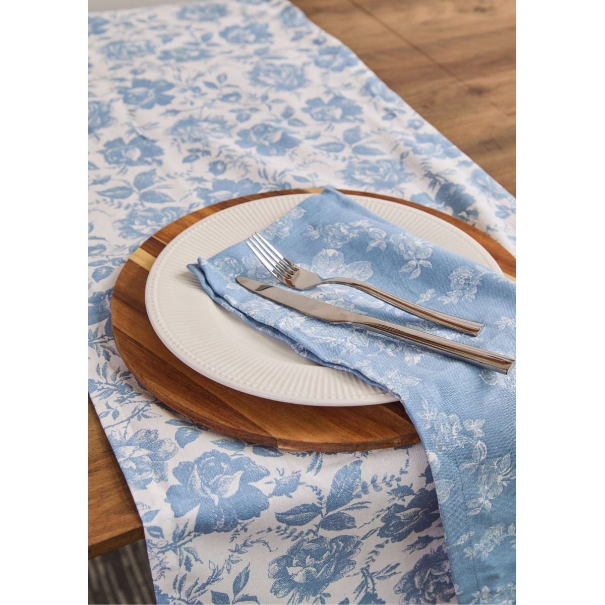 MAP DESIGN HOME - Camino de Mesa Roses Sky Blue 180x40 cm