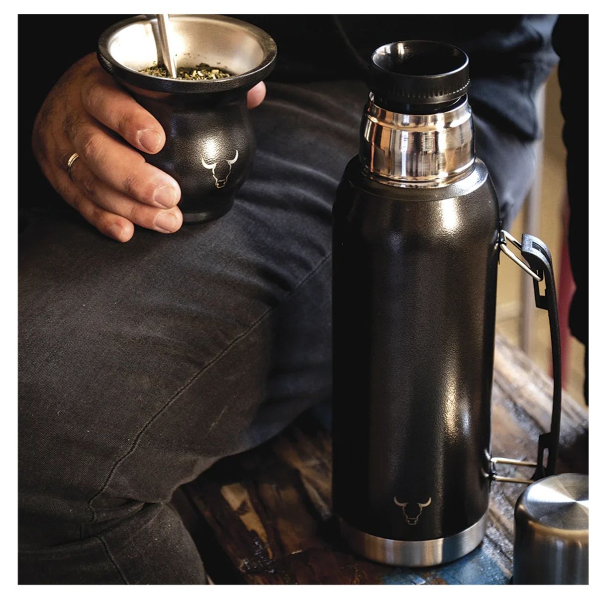 WAYU - TERMO NEGRO WAYU 1 LT