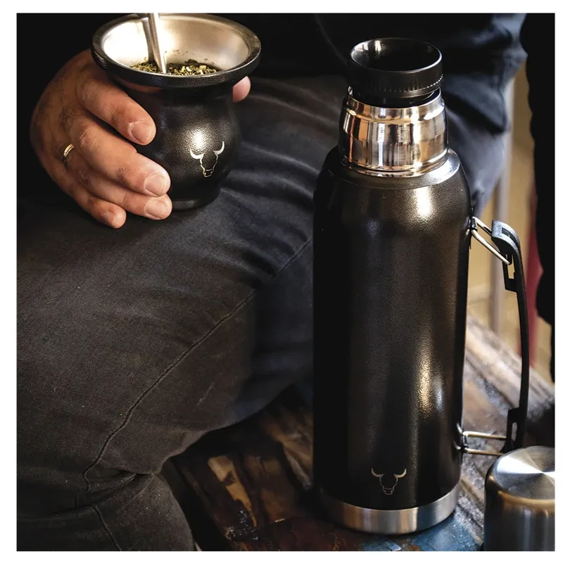 WAYU - TERMO NEGRO WAYU 1 LT