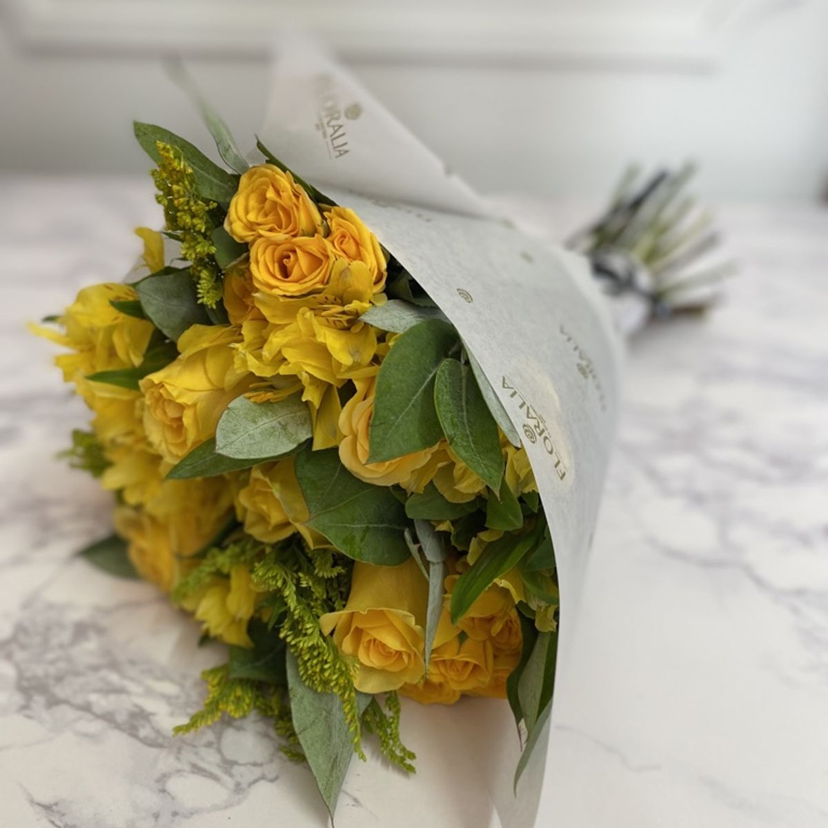 FLORALIA - Arreglo de Flores - Ramo Amarillo-Rosas