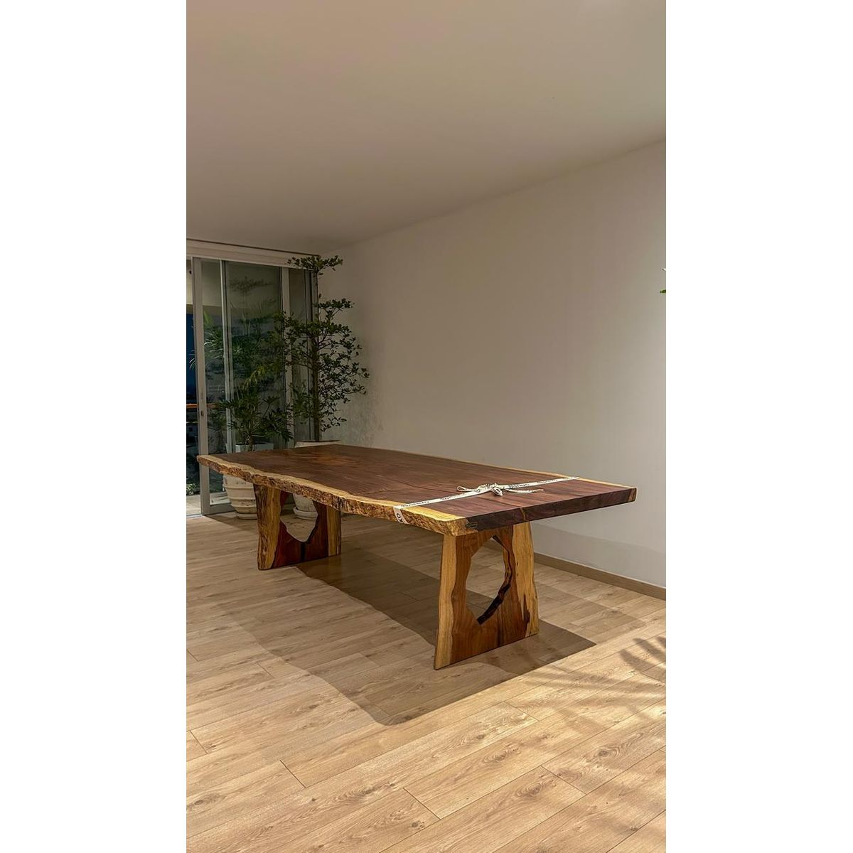 RENKO - Mesa Comedor Aguanomasha