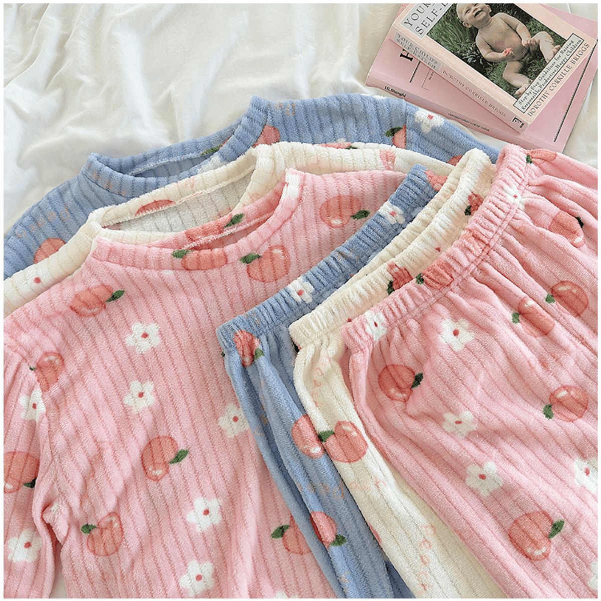 INSPIRA MARKET - Pijama de Felpa 2 Piezas Kawaii Mujer