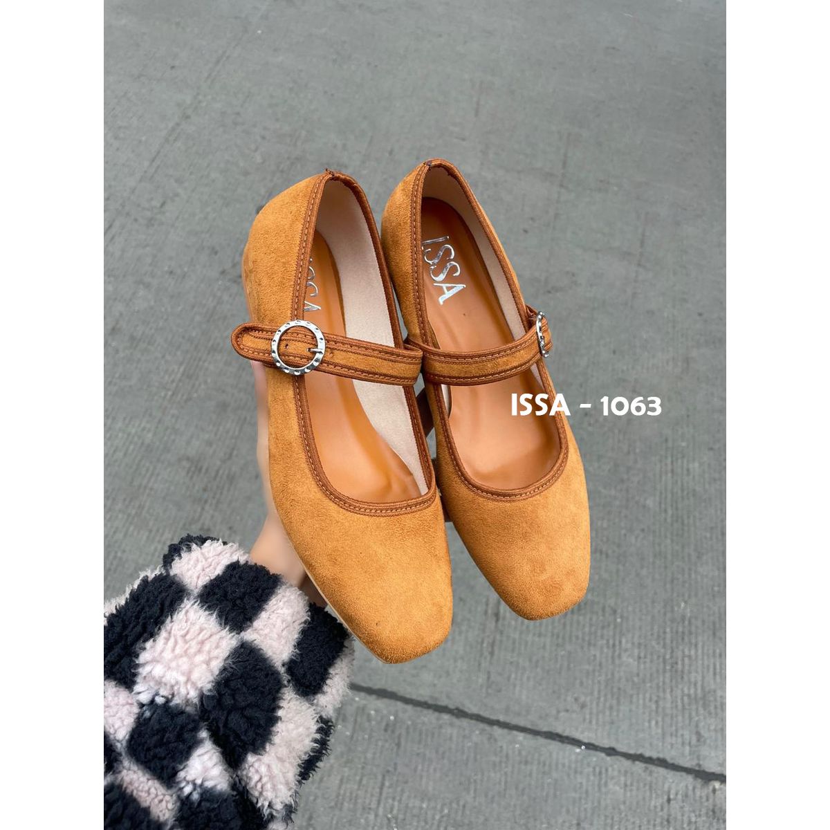 GENERICO - BALLERINA EN TENDENCIA DE TACO 2CM ALONDRA EN COLOR CAMEL SUEDE