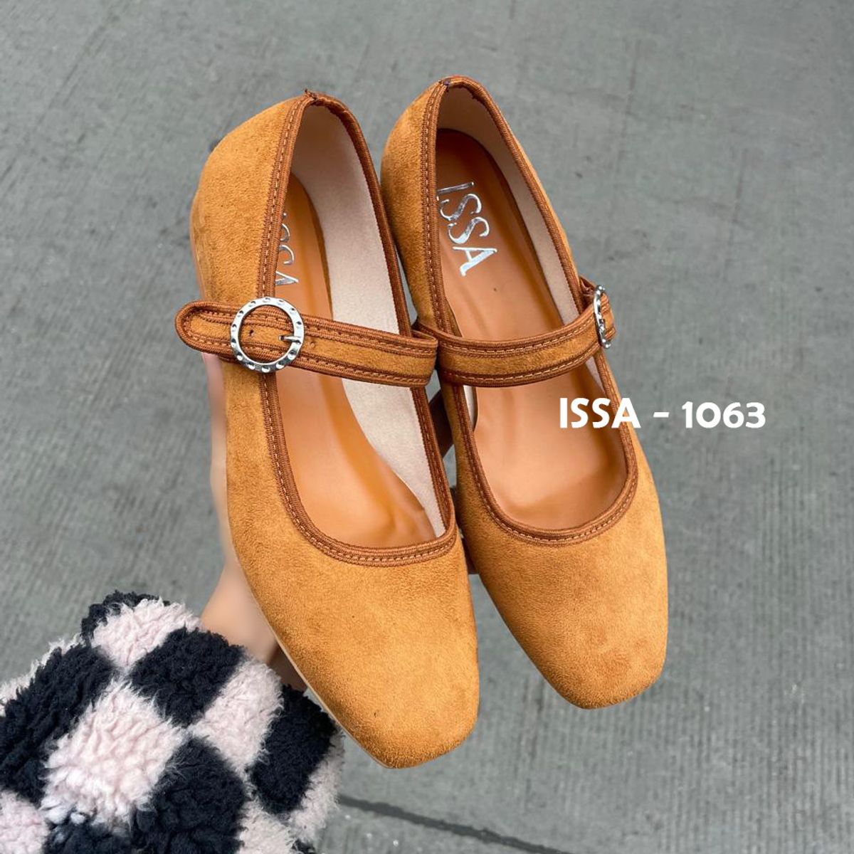 GENERICO - BALLERINA EN TENDENCIA DE TACO 2CM ALONDRA EN COLOR CAMEL SUEDE