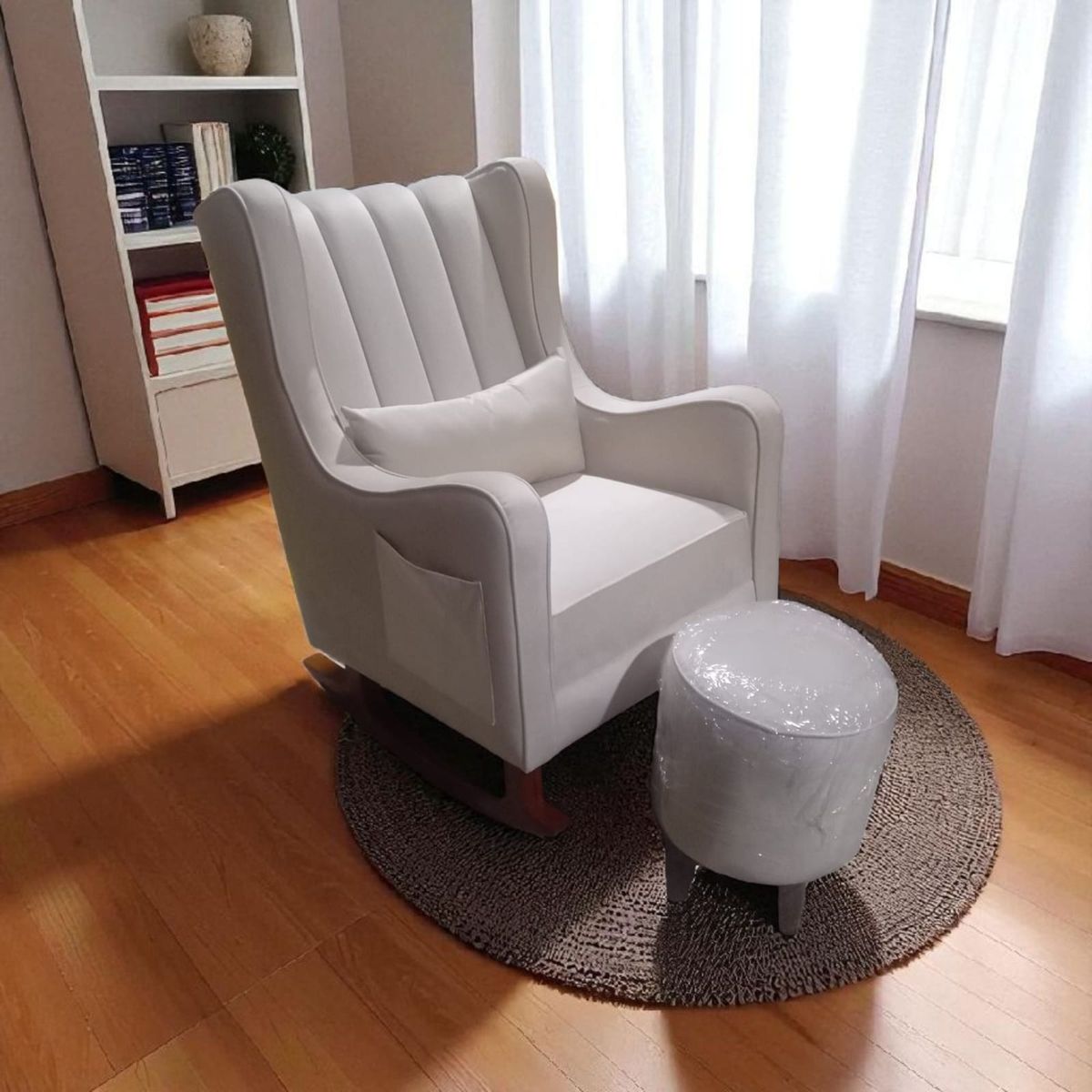 AMOBLART - Butaca Mesedora mica + color beig + puff regalo