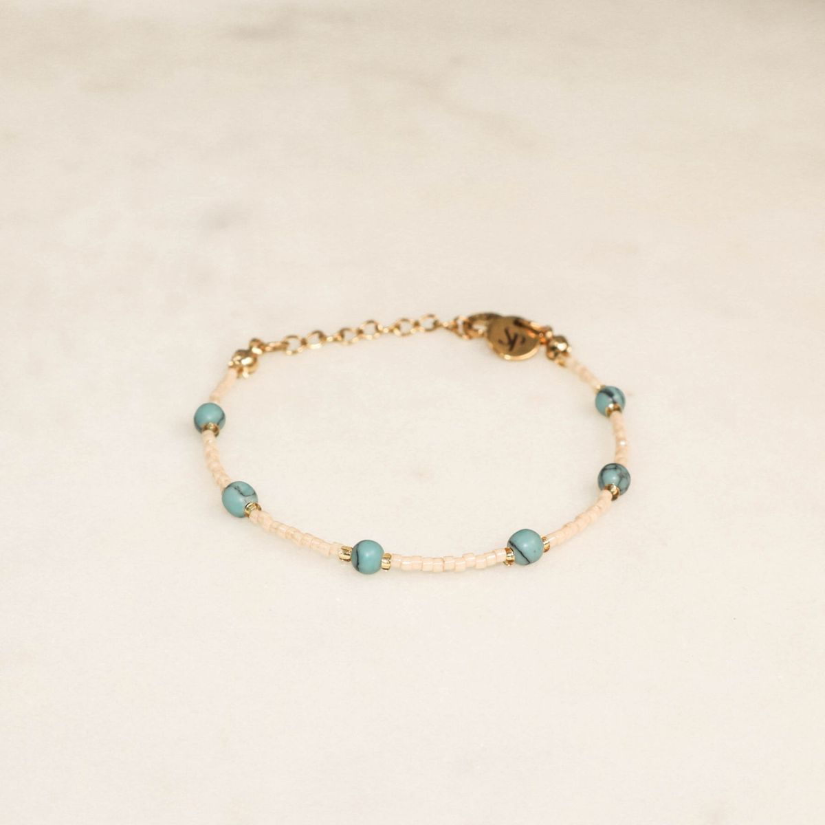 SAMANTHA PINTO HANDMADE ACCESSORIES - Pulsera Janiz Celeste Nude