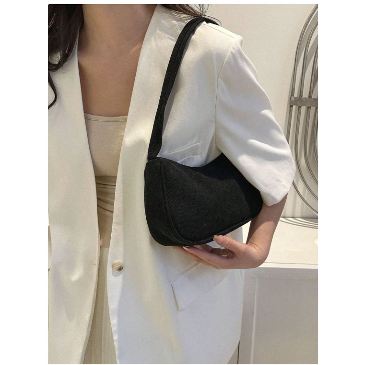 GENERICO - CARTERA MINI DE CORDUROI COLOR NEGRO