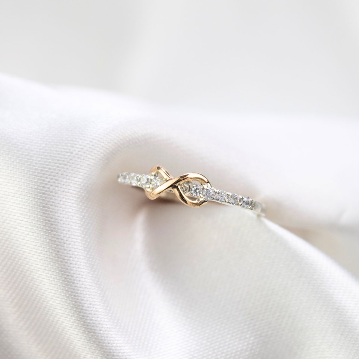 CLEO JOYAS & ACCESORIOS - Anillo Eternal Promise Infinite Plata Oro 18k