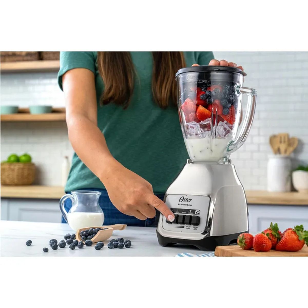 OSTER - Licuadora Níquel 2119385
