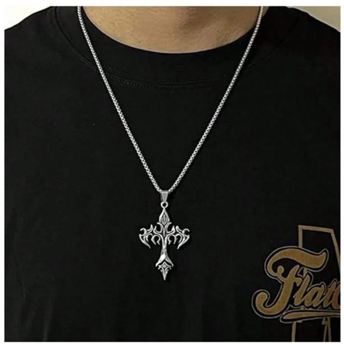 GENERICO - COLLAR PLATEADO CON DIJE DE CRUZ ESTILO CHROME HEARTS
