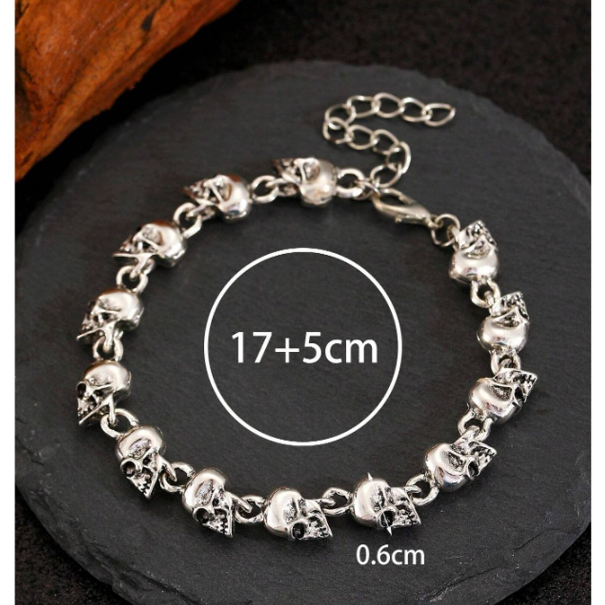 GENERICO - PULSERA PUNK DE CALAVERAS PLATEADA DE ACERO INOXIDABLE