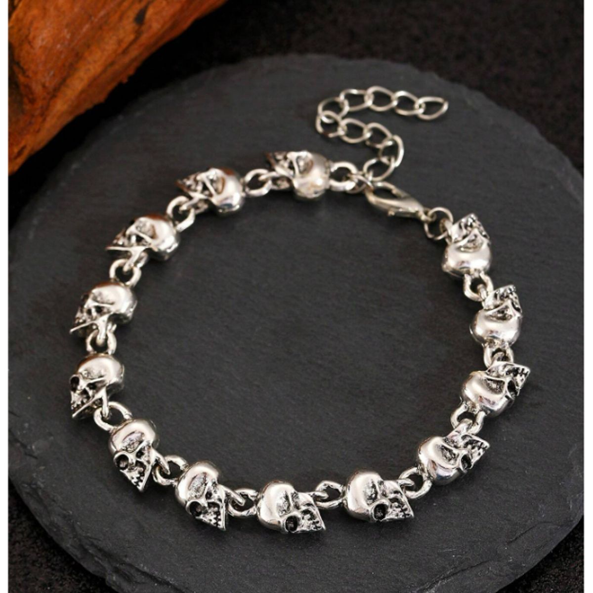 GENERICO - PULSERA PUNK DE CALAVERAS PLATEADA DE ACERO INOXIDABLE