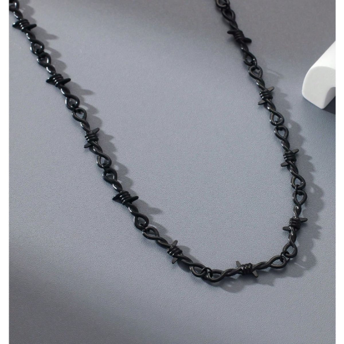 GENERICO - COLLAR ALAMBRE DE PUAS