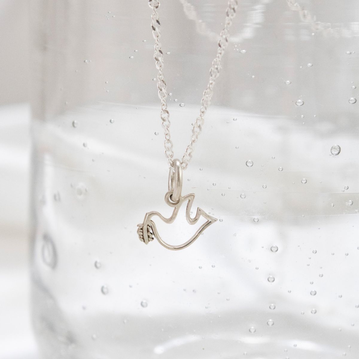 CLEO JOYAS & ACCESORIOS - Collar Paz Paloma Plata