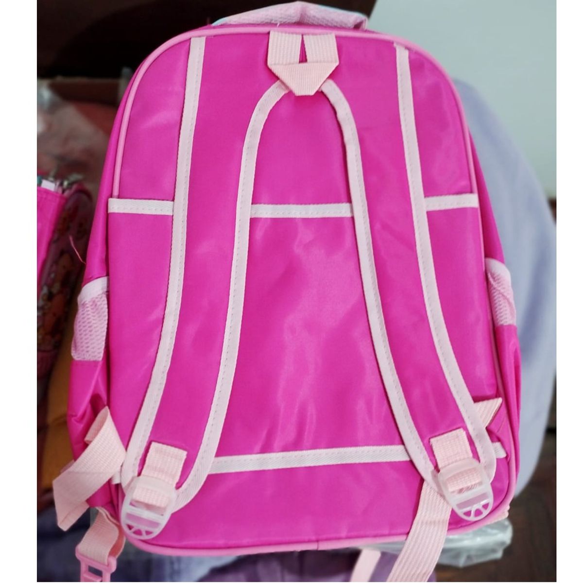 GENERICO - MOCHILA CAPIBARA TRES PIEZAS CON SEIS RUEDAS - NIÑA - DESMONTABLE