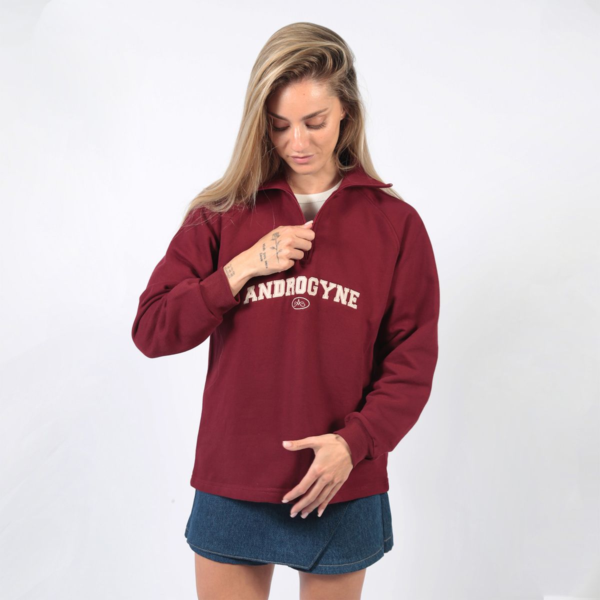 ANDROGYNE - Polera Androgyne Guinda