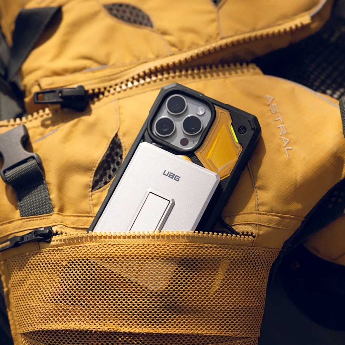 URBAN ARMOR GEAR - Power Bank Premium Uag Slim 5000 Mah 20w Magsafe USA