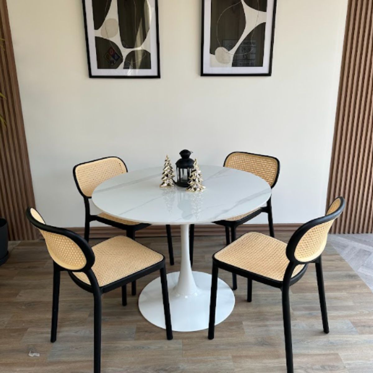 GENERICO - Juego de comedor Mesa Tulip con tablero de piedra sinterizada y 4 sillas Cairo