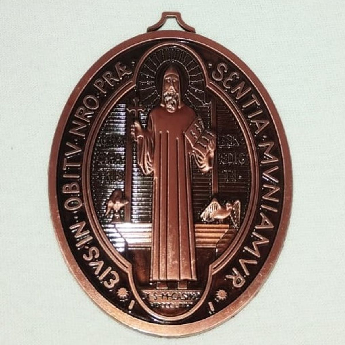 GENERICO - DIJE ADORNO OVALADO DE SAN BENITO BRONCEAD0 8cm X 6cm