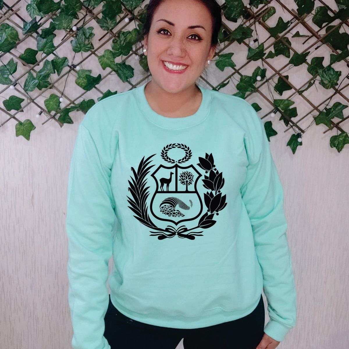 GENERICO - Polera Mujer Diseño Escudo NEGRO - Verde