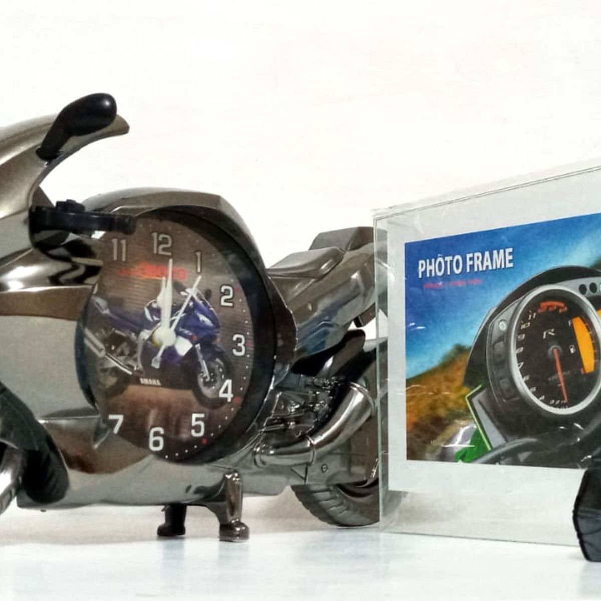 GENERICO - Reloj elegante con porta retratos fotos - diseño moto