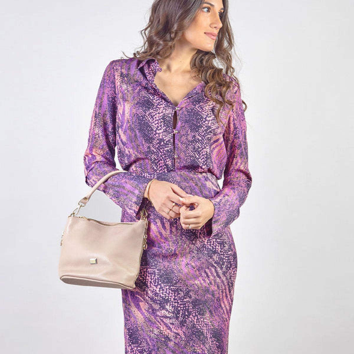 MICHELLE BELAU - BRUNA - BLUSA CAMISERA CON MANGAS SEMI ACAMPANADAS