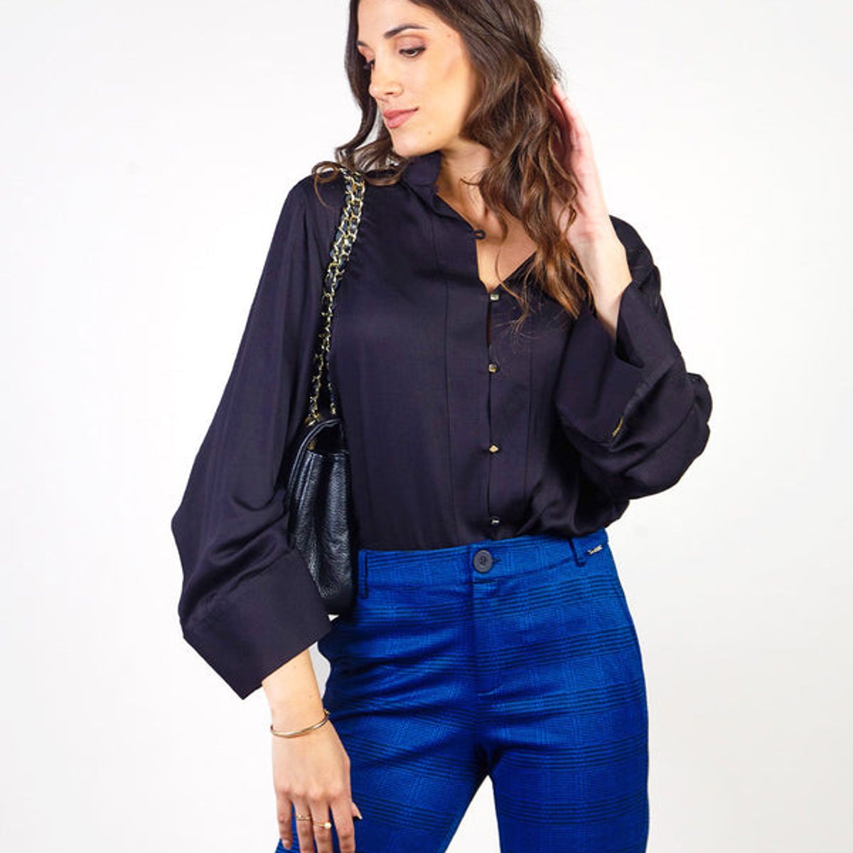 MICHELLE BELAU - AIDA - BLUSA MANGA LARGA CUELLO NERÚ