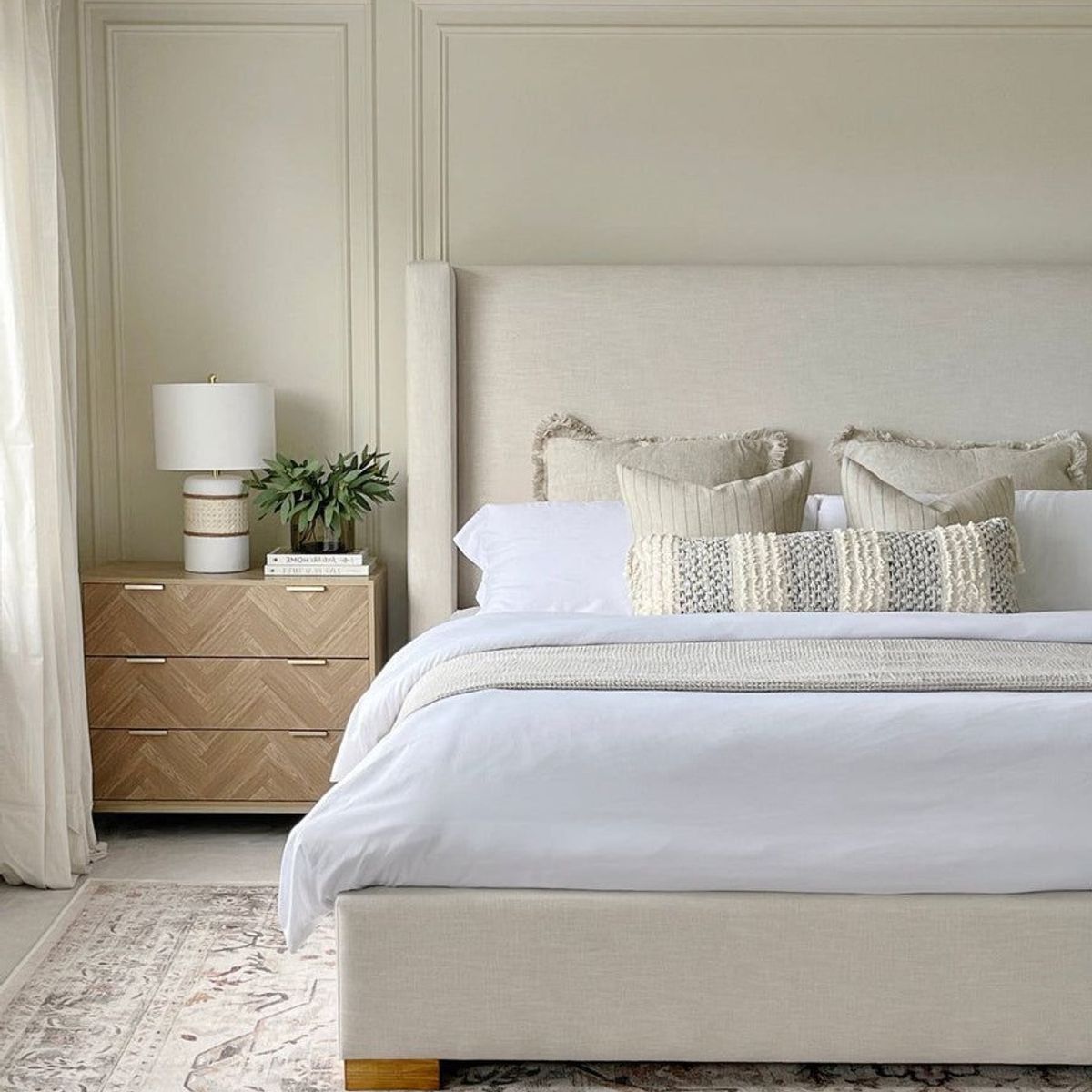 GENERICO - Cama Box Tarima + Cabecera Lina Beige King