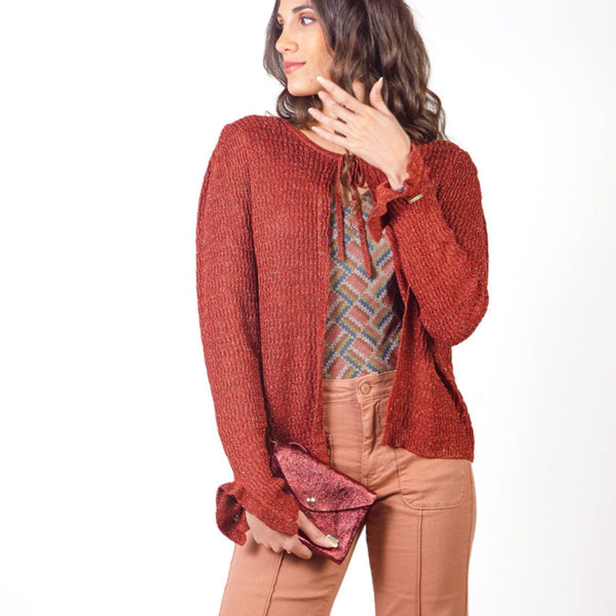 MICHELLE BELAU - AMELIA - CHOMPA TEJIDA