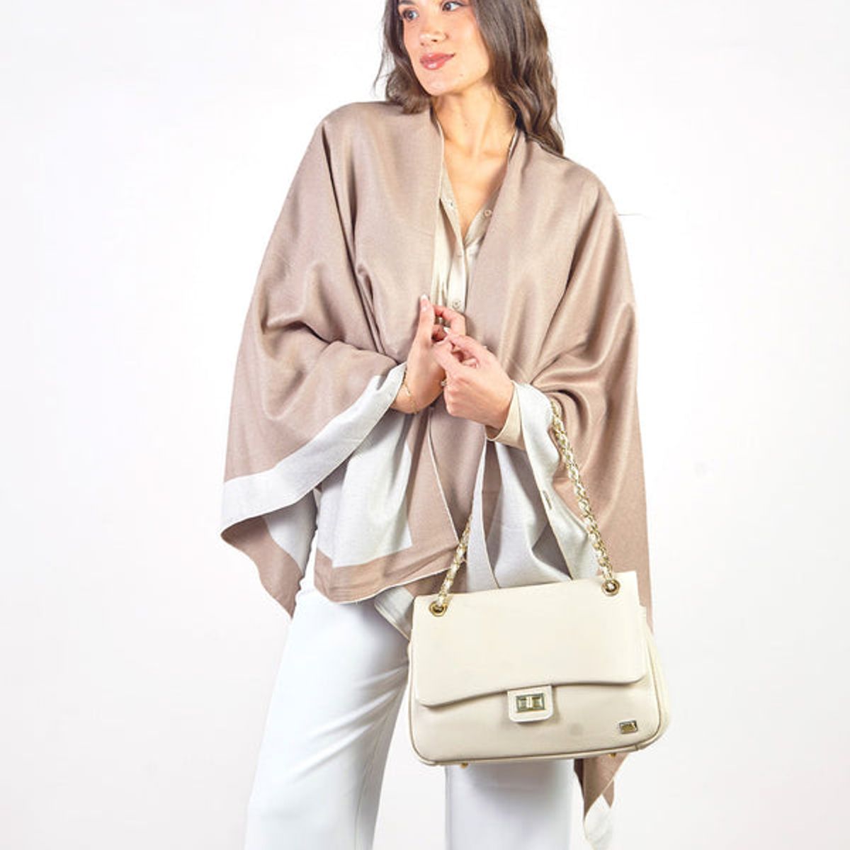 MICHELLE BELAU - PARIS - PONCHO TEJIDO REVERSIBLE