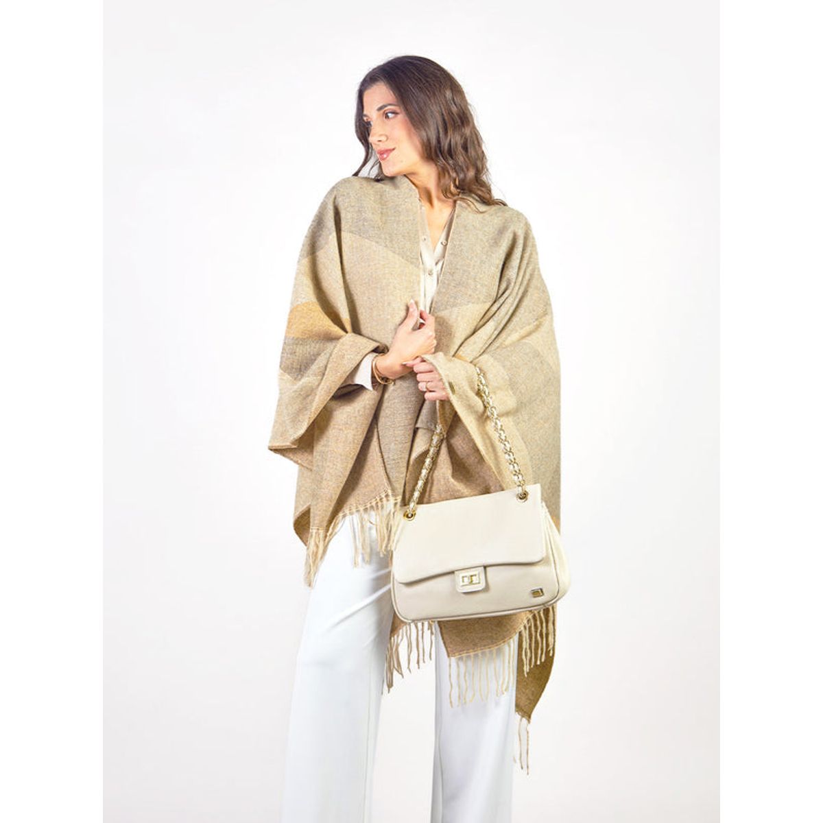 MICHELLE BELAU - MARCELA - CAPA TEJIDA