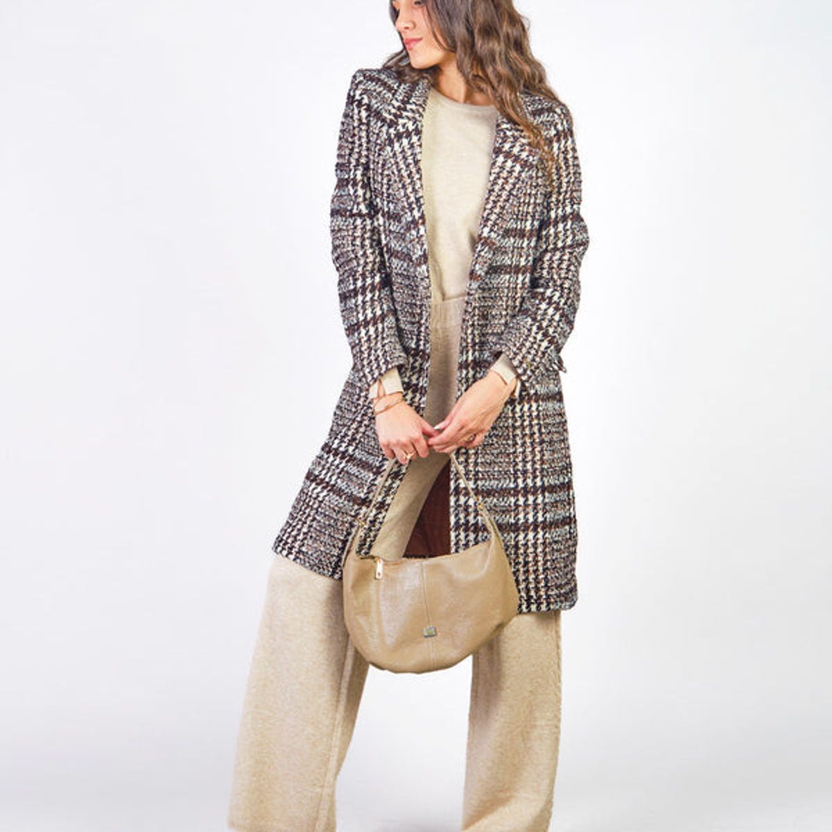 MICHELLE BELAU - ADRIANA - ABRIGO LARGO