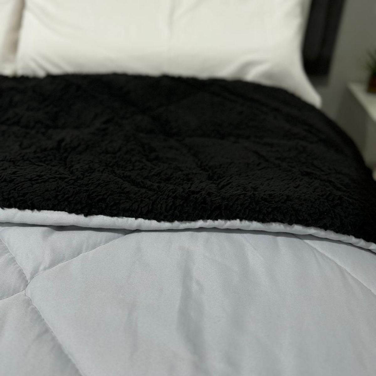 NANCY'S COLLECTION - Edredón Liso Acolchado Con Sherpa Nancy´s 2 Plz