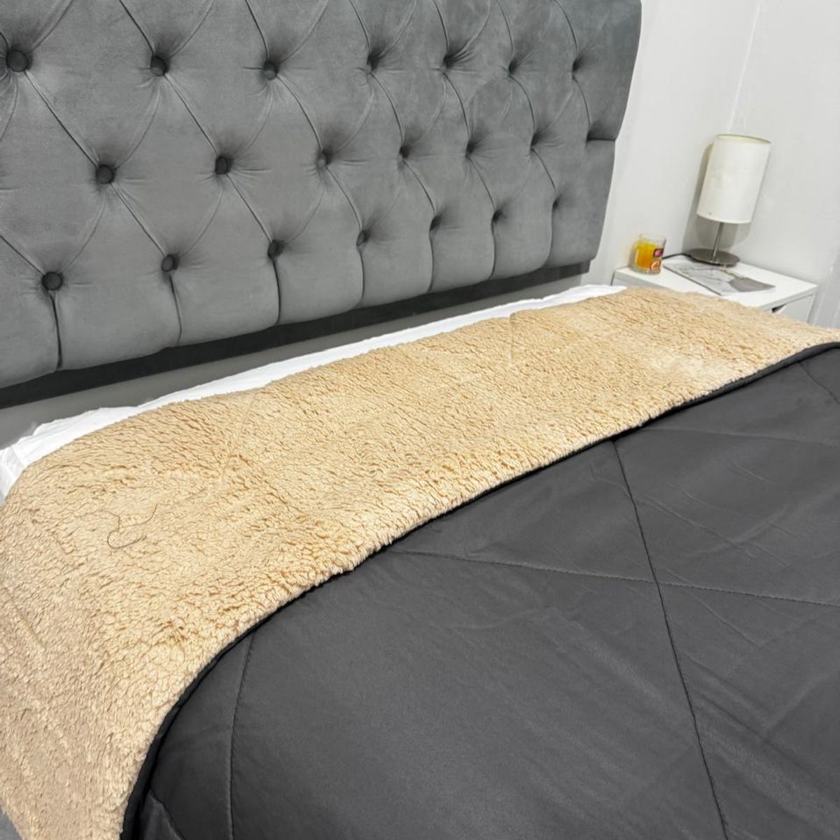 NANCY'S COLLECTION - Edredón Liso Acolchado Con Sherpa Nancy´s 1.5 Plz