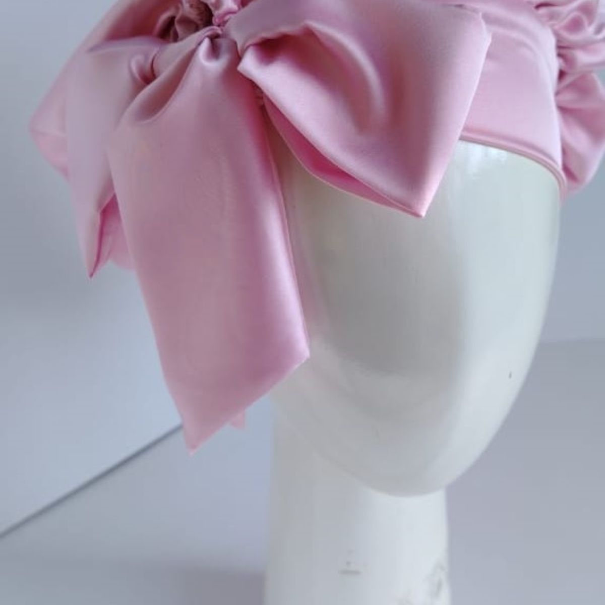 GENERICO - gorro rosa de seda satin