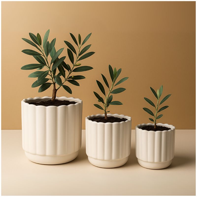 INSPIRA MARKET - Set x3 Maceteros de Cerámica Relieve 14 x 11 x 8