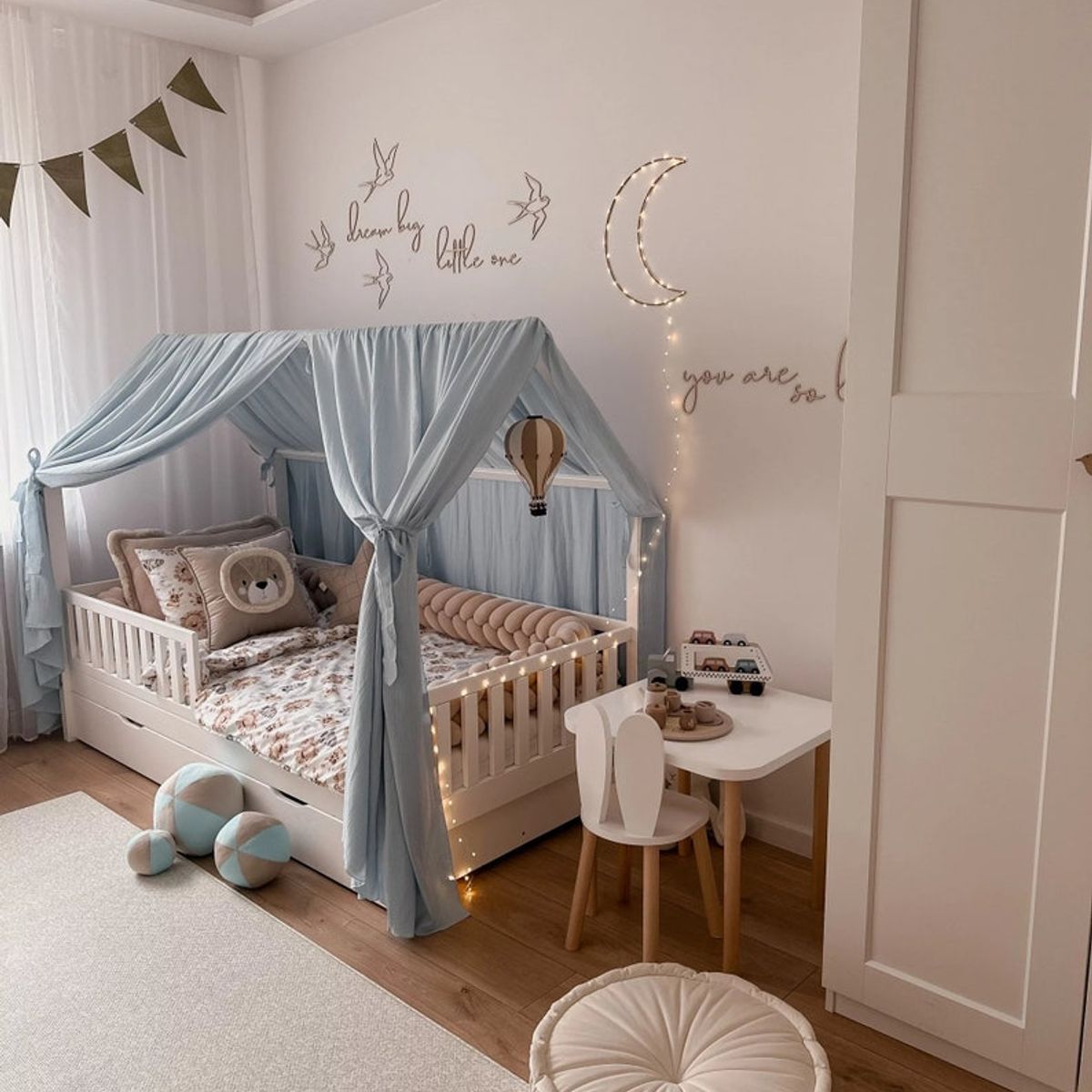 GENERICO - NO INCLUYE CAMA Dosel Casa montessori